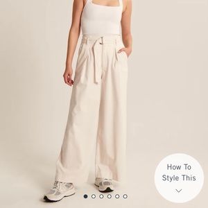 Abercrombie & Fitch Belted Ultra Wide Leg Cream Cotton Pants S